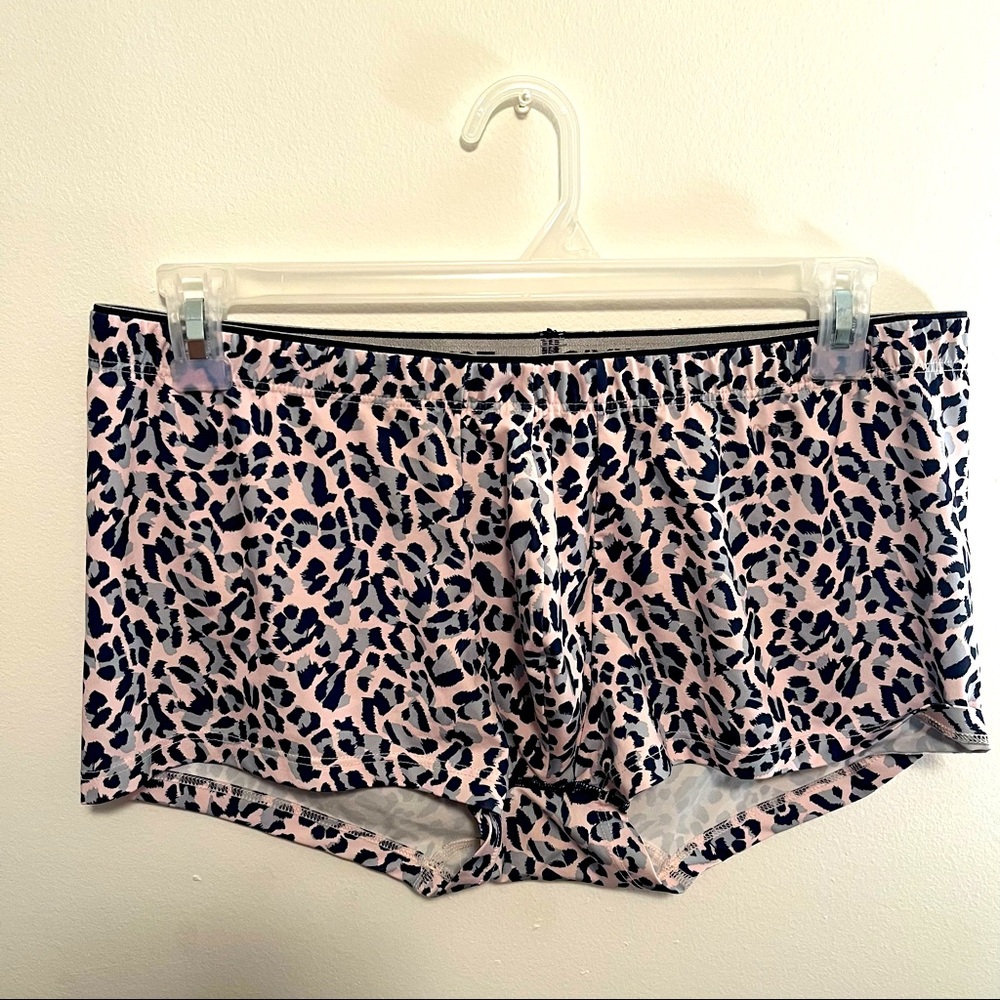 2(x)ist Sliq Trunk